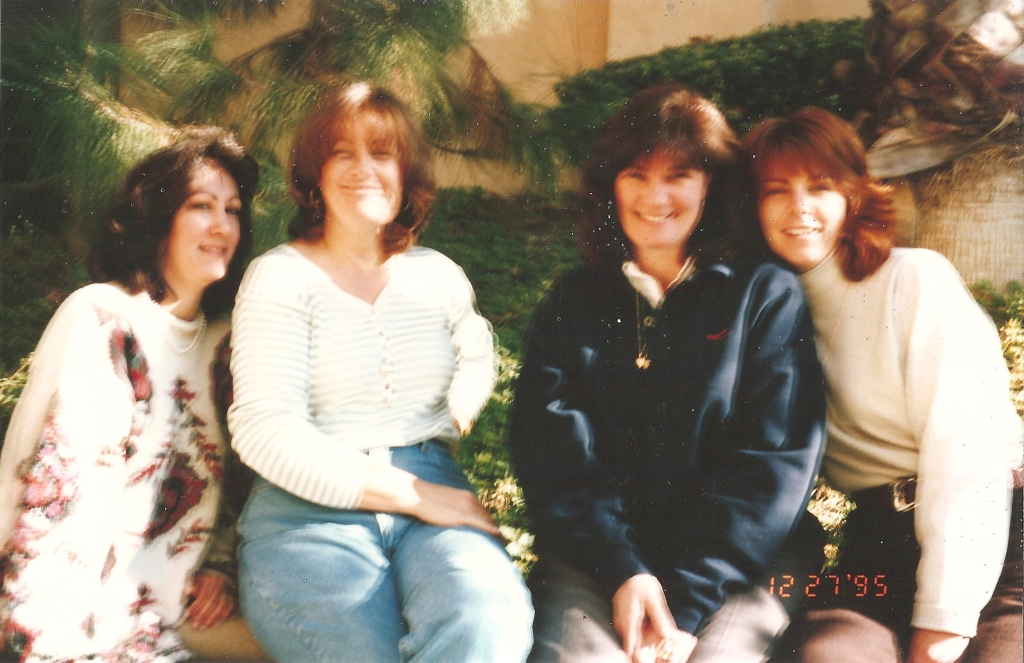 1995-12-27 Donna, Susan, Cheryl, Barbara Hansen